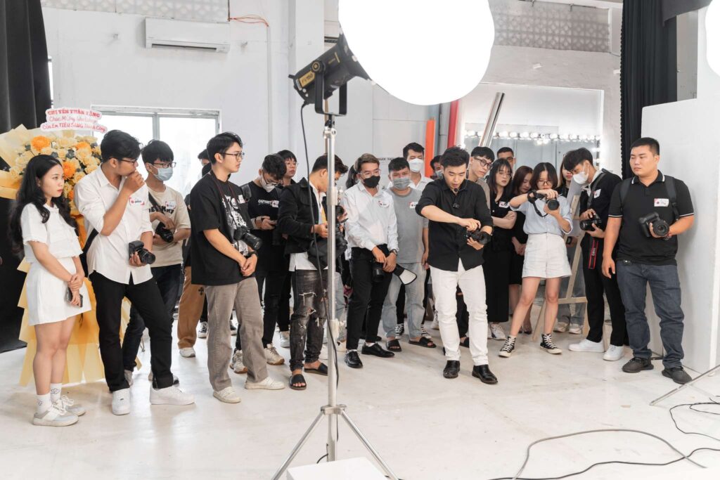học nghề media