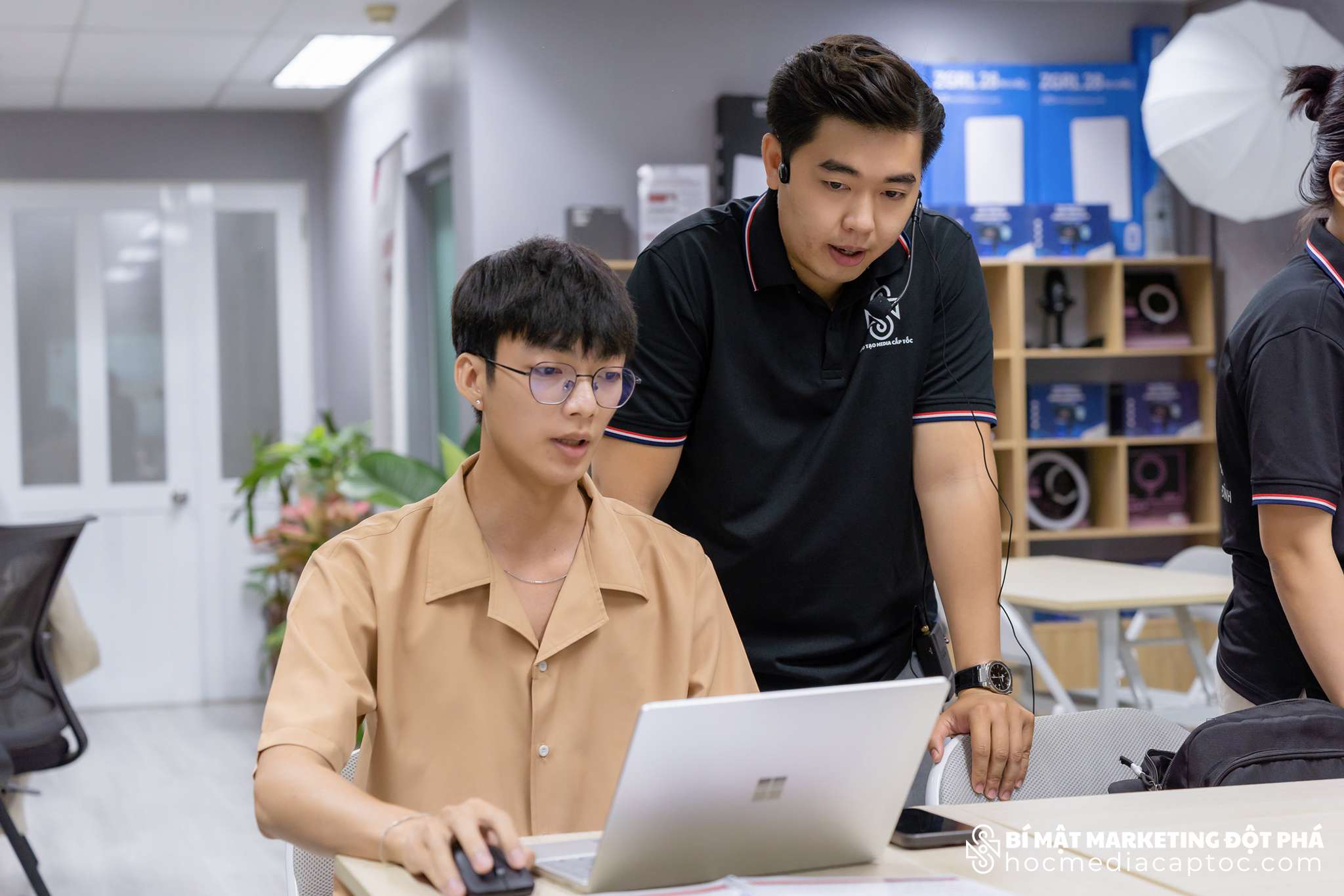 học nghề marketing