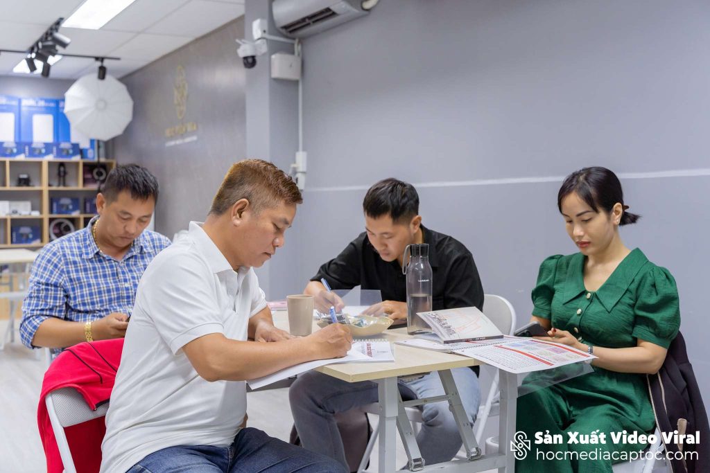 Khóa Học Quay Phim Cho Doanh Nghiệp