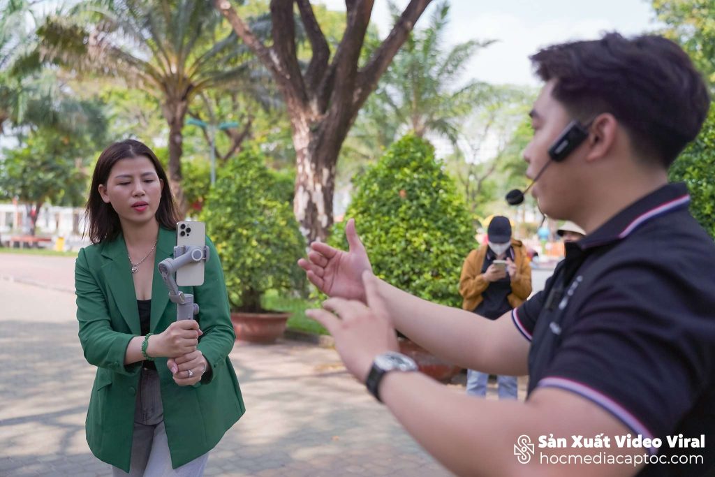 khóa học quay và dựng video